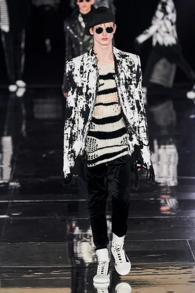 Look 40